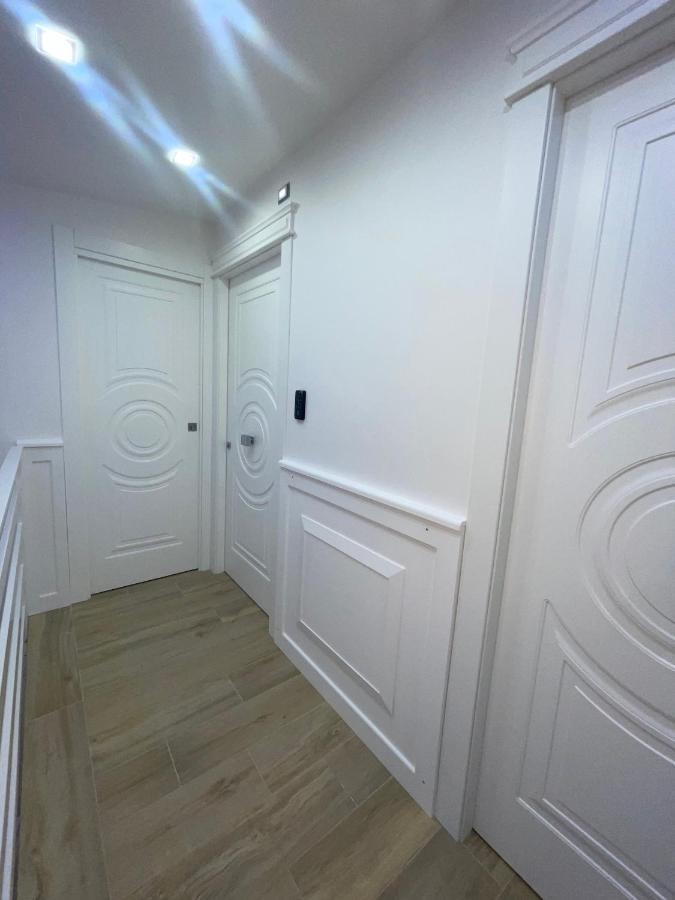 Le Chic Rooms Naples Extérieur photo